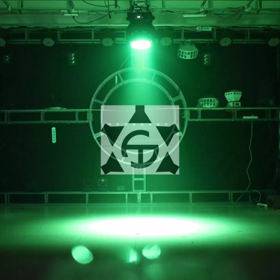 FTS LED WASH 36x18W Robotlámpa + Konténer