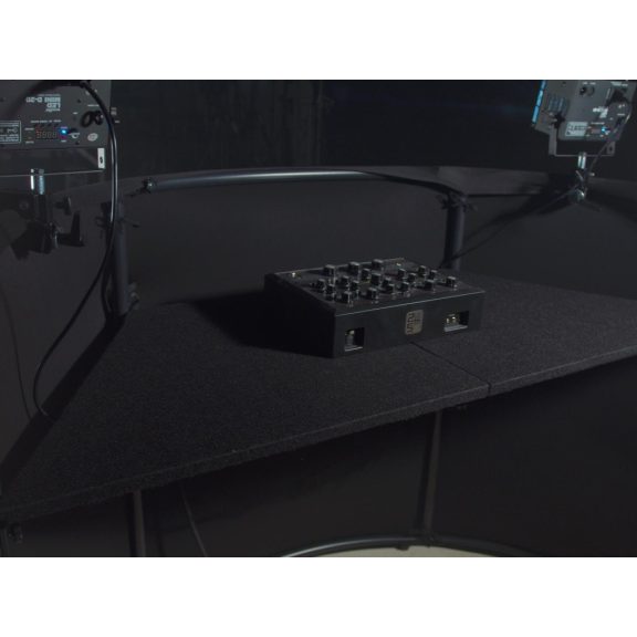 OMNITRONIC Curved Mobile Event Stand – Mobil rendezvény és DJ pult